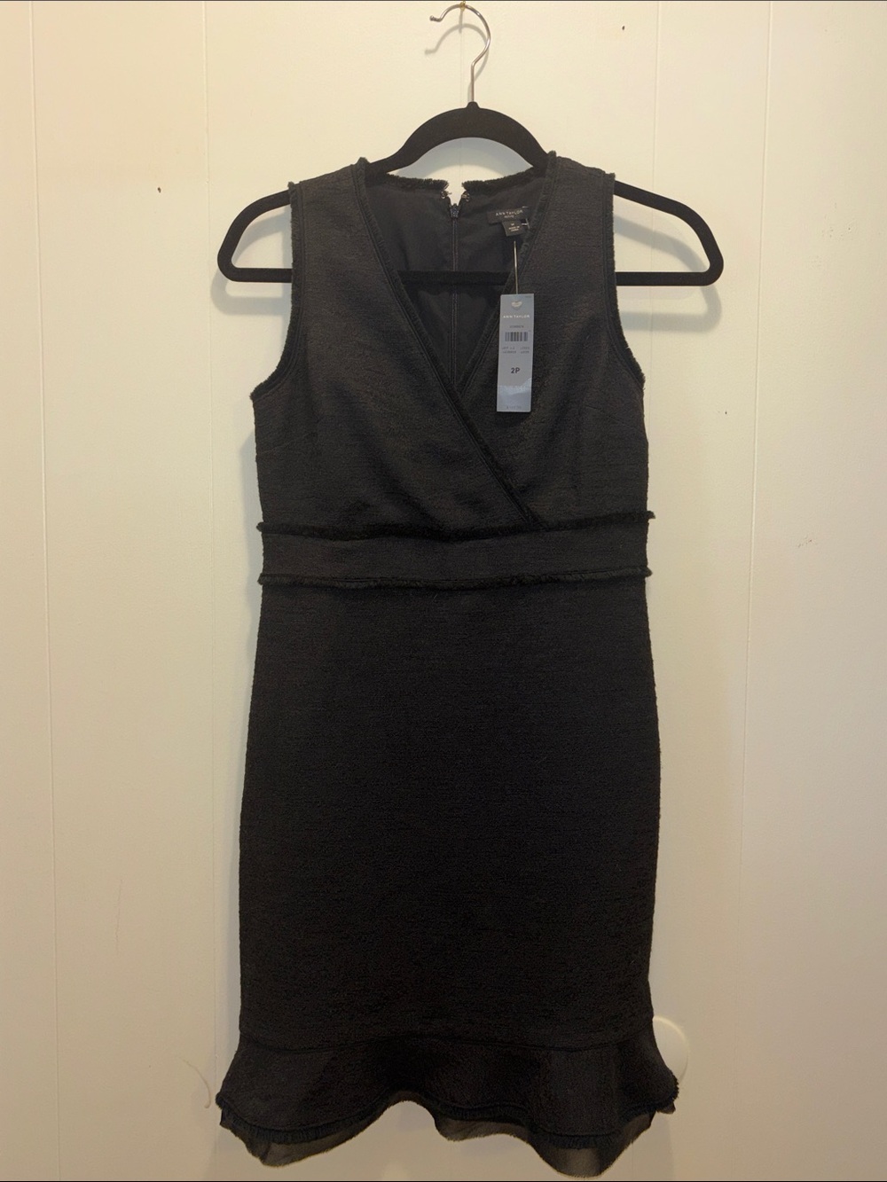 Ann Taylor NWT Black Tweed Surplice Sheath Dress Ruffle Lace Hem 2P